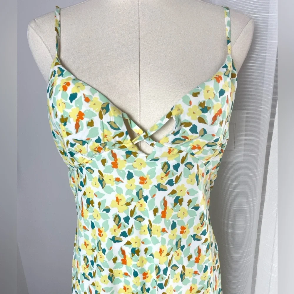 Hello Molly Smiley Moments Floral Maxi Dress Open Back Size 10